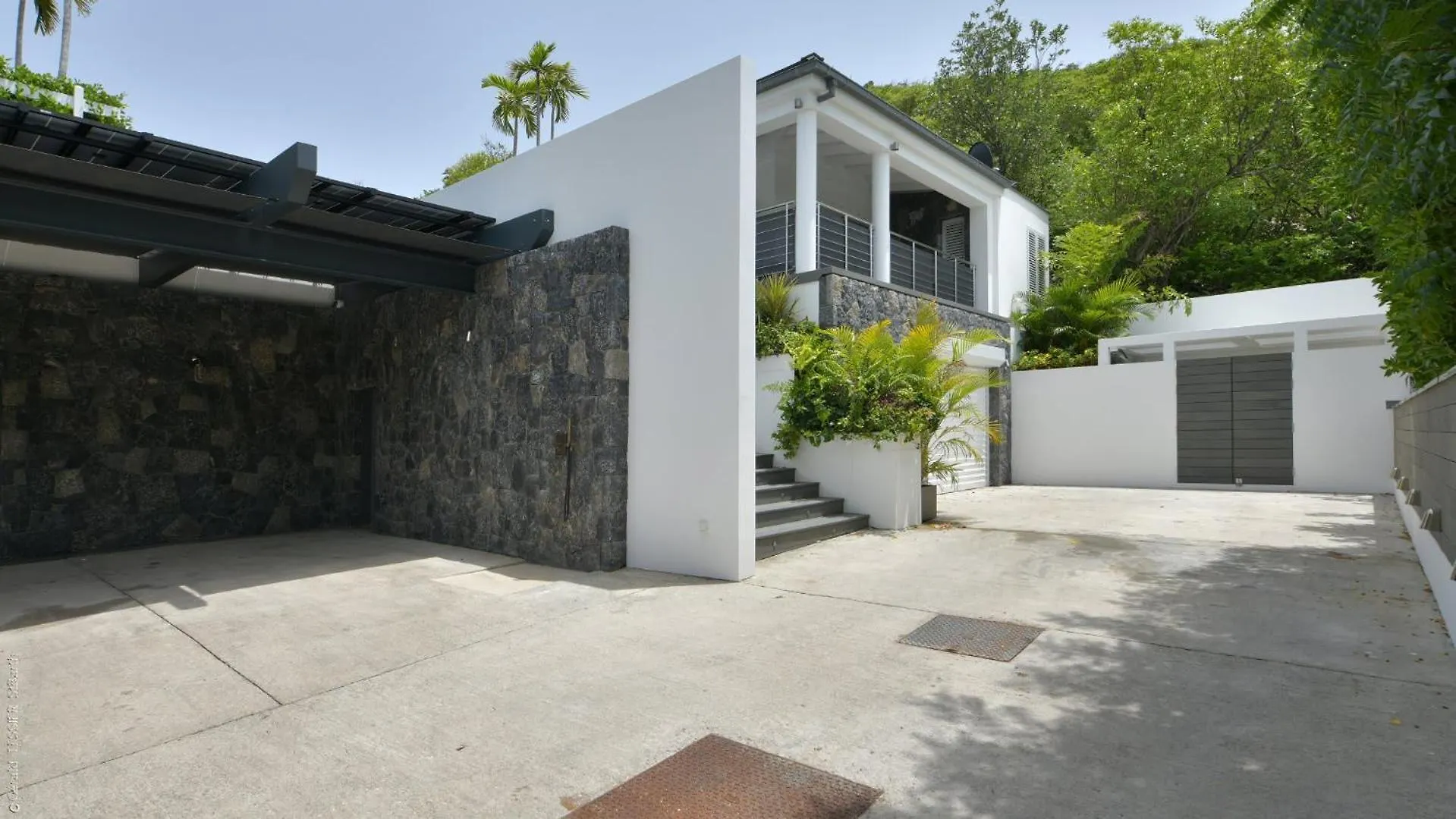 Modern Villa With Two Swimming Pools Petit Cul-de-Sac